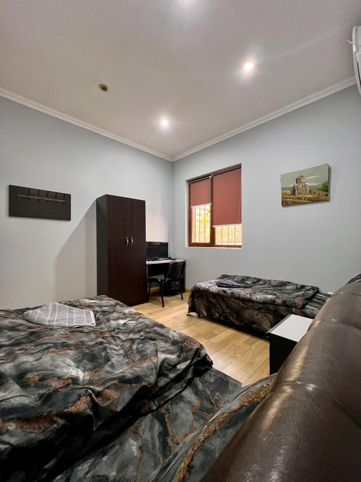 Armenia Guest House In Komitas Yerevan Exterior photo
